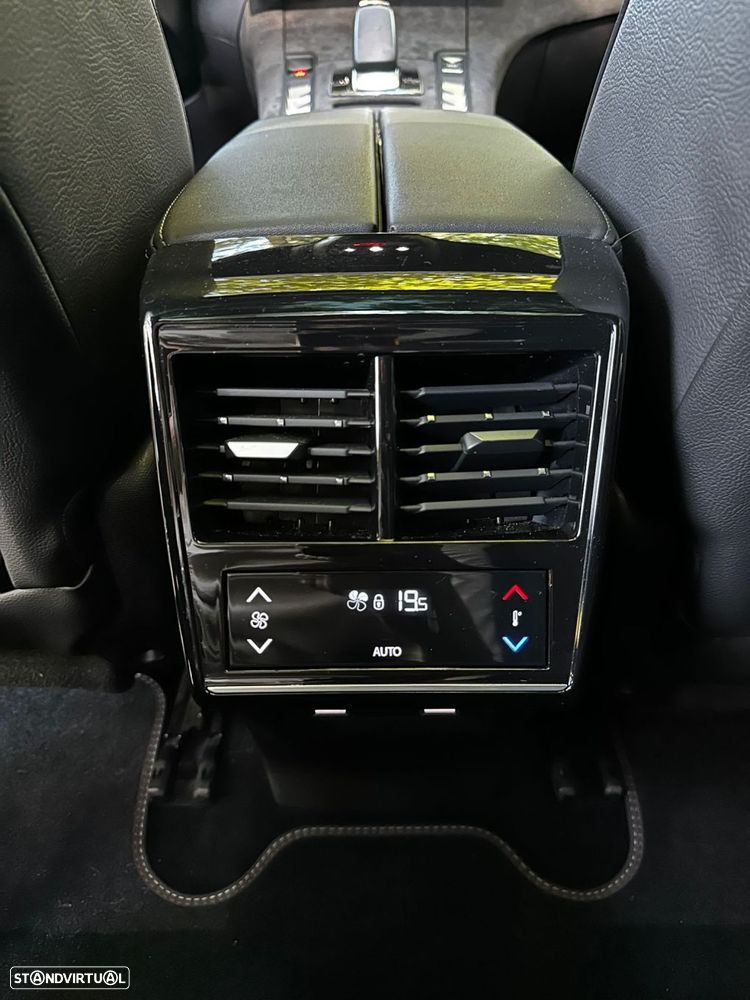 DS DS7 Crossback E-Tense Performance Line EAT8 - 29