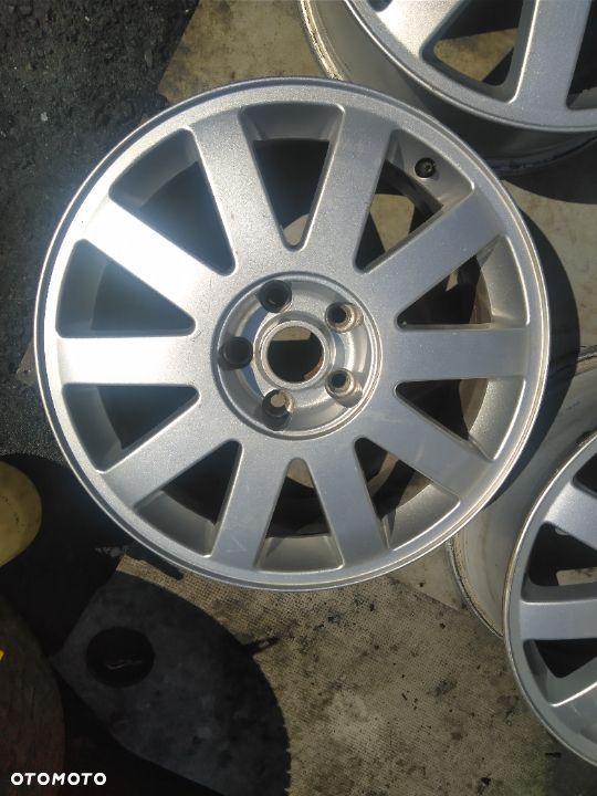Felgi A8 17J ET39 5x112 - 4