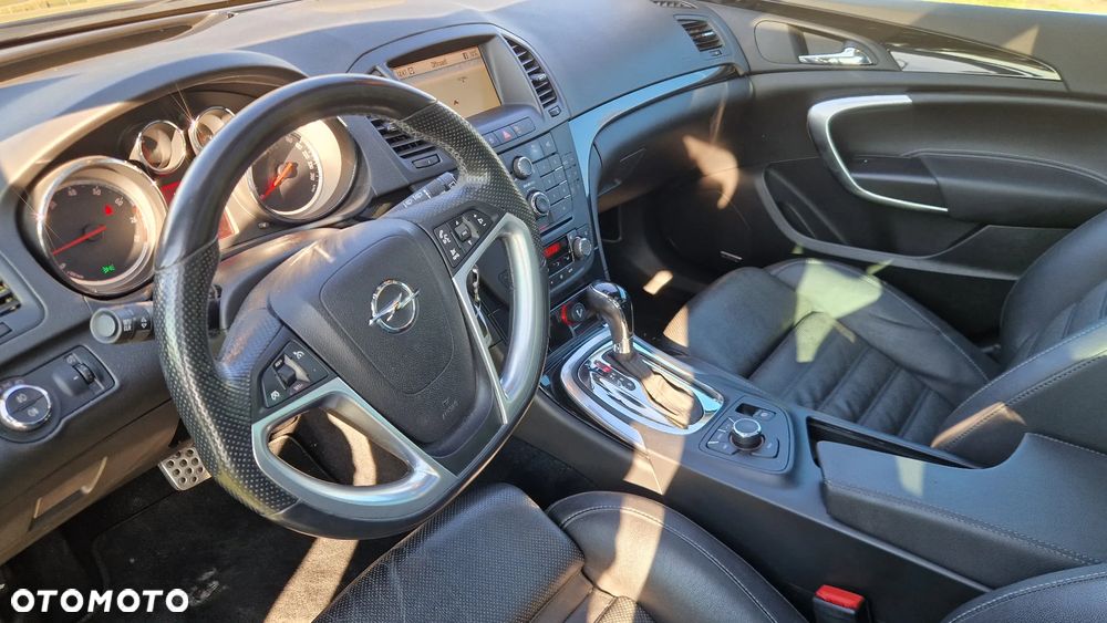 Opel Insignia 2.8 V6 Turbo 4x4 Automatik Cosmo - 9
