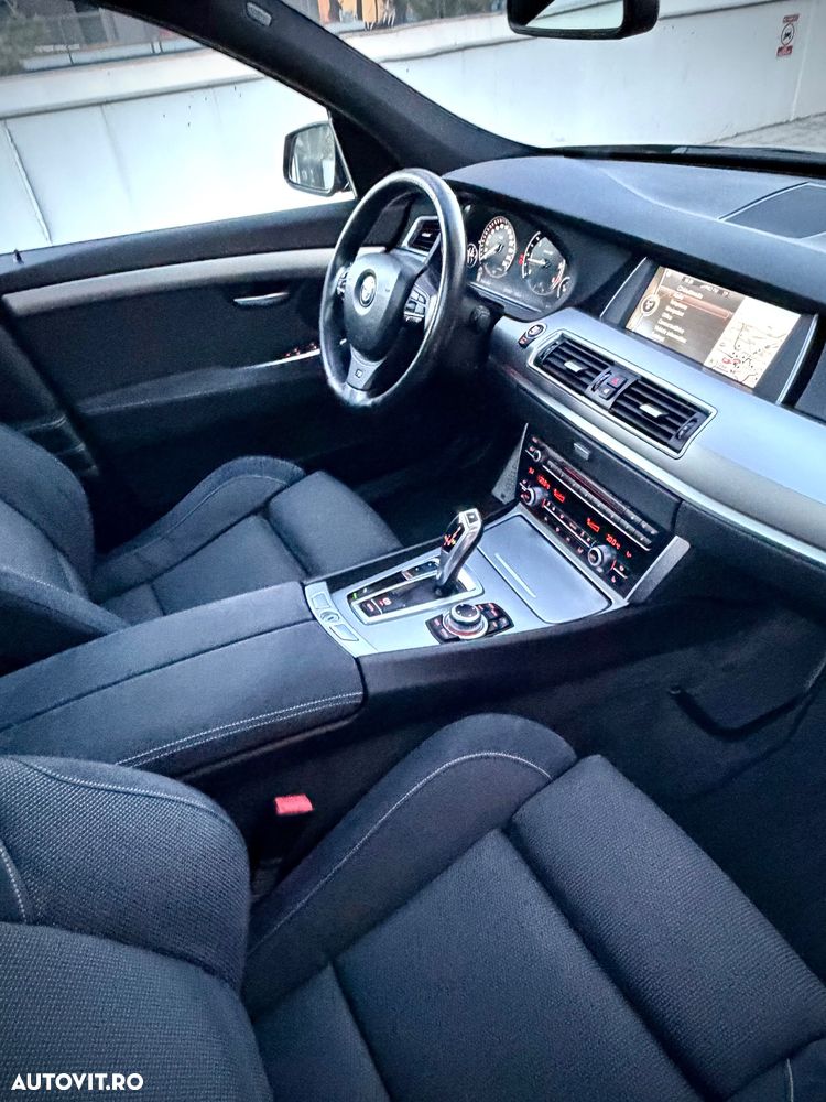 BMW Seria 5 520d Sport-Aut. - 20