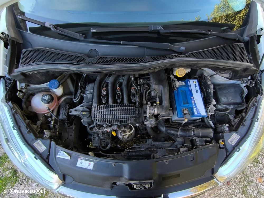 Peugeot 208 1.2 PureTech Style - 34