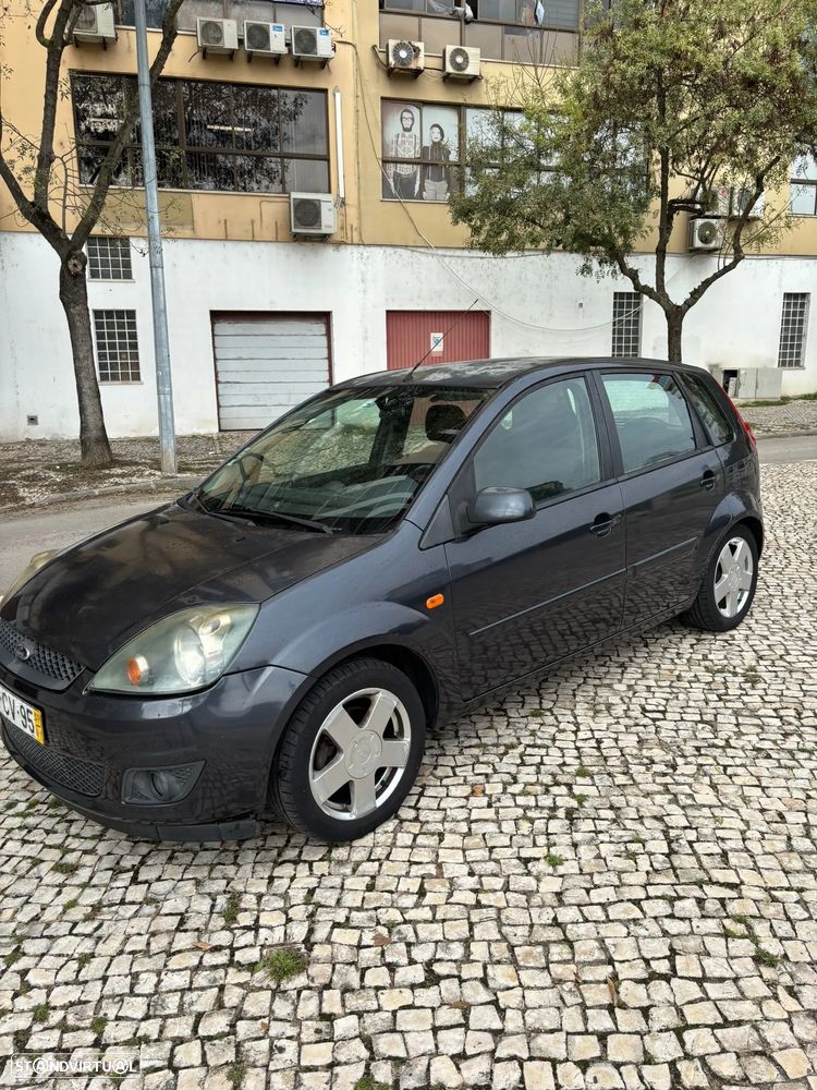 Ford Fiesta - 3