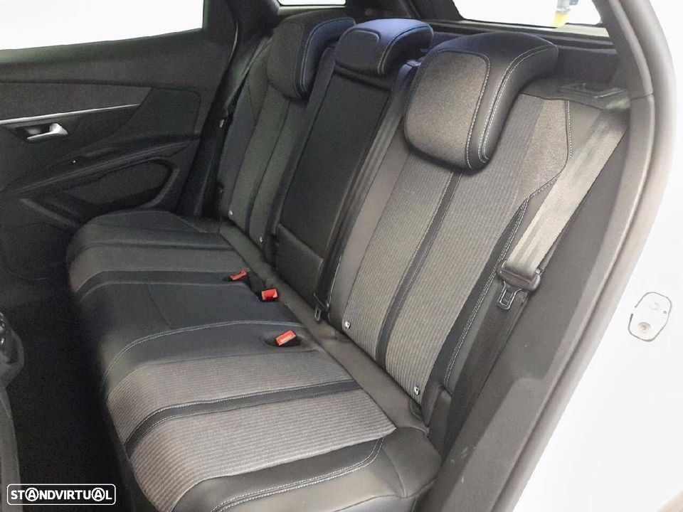 Peugeot 3008 - 13