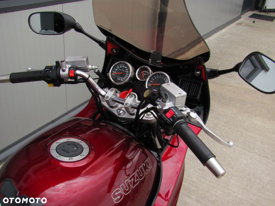 Suzuki GSX - 5