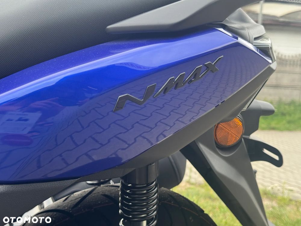 Yamaha NMAX - 4