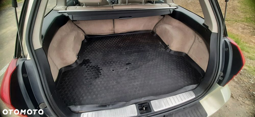 Subaru Legacy 3.0 H6 - 7