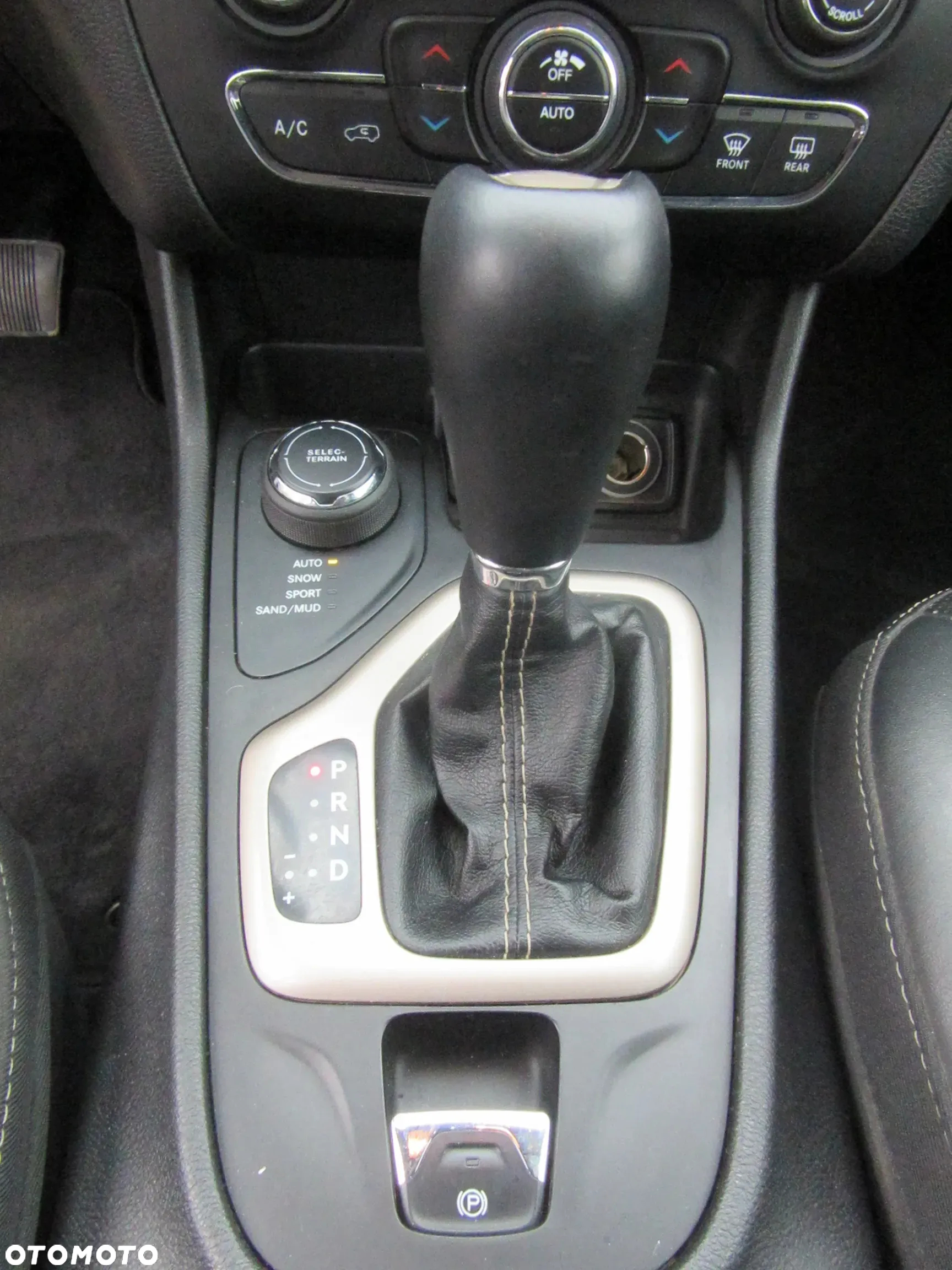 Jeep Cherokee 2.2 MJD Active Drive I Limited - 13