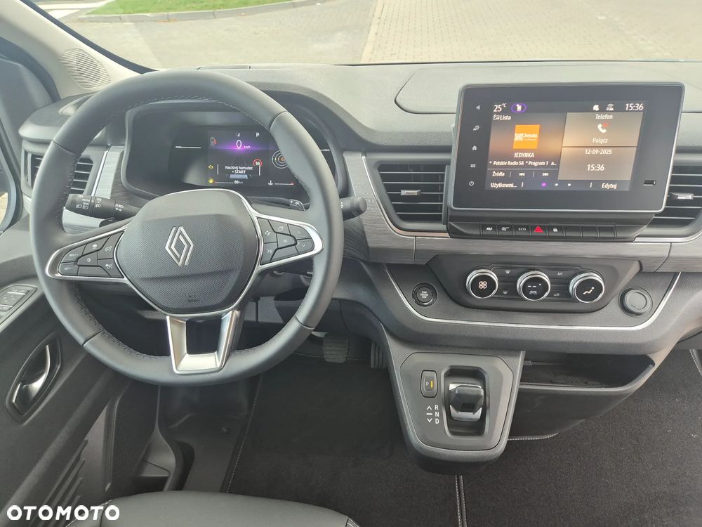 Renault Trafic 2.0 dCi EDC - 12