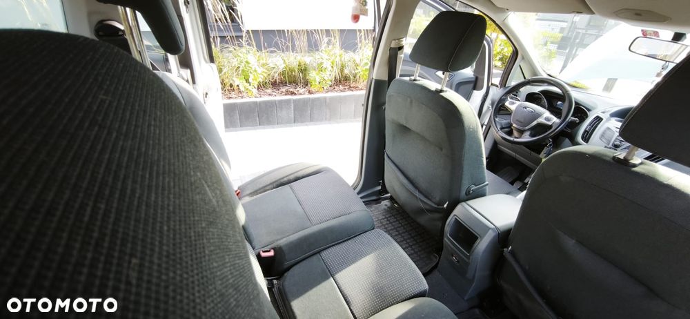 Ford Grand C-MAX - 23