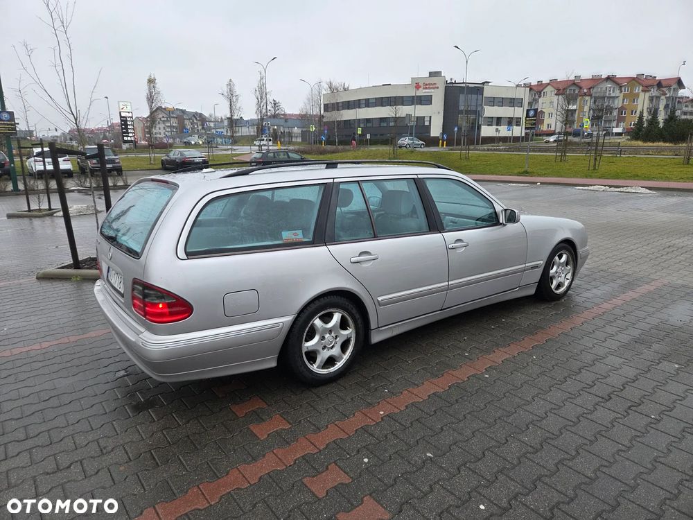 Mercedes-Benz Klasa E 280 T 4-Matic Avantgarde - 9