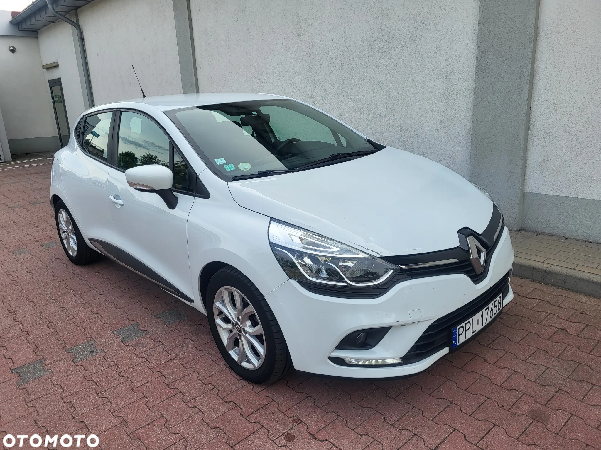 Renault Clio - 8