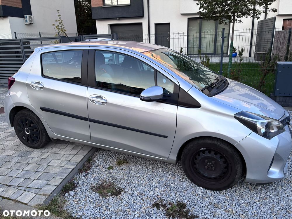 Toyota Yaris - 1