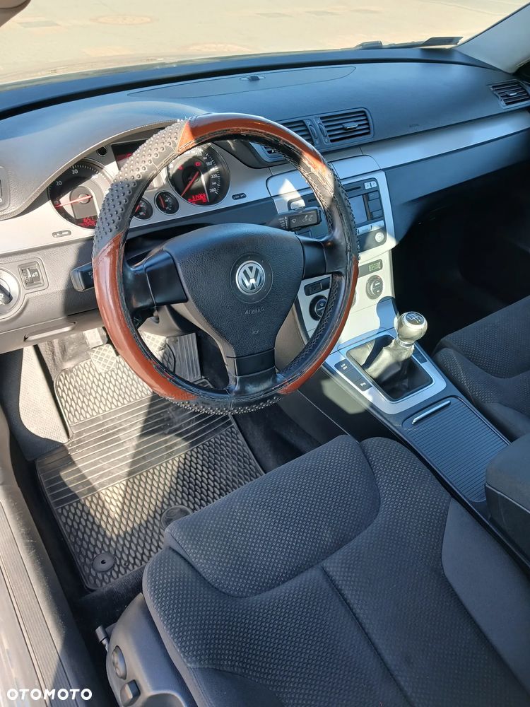 Volkswagen Passat - 7