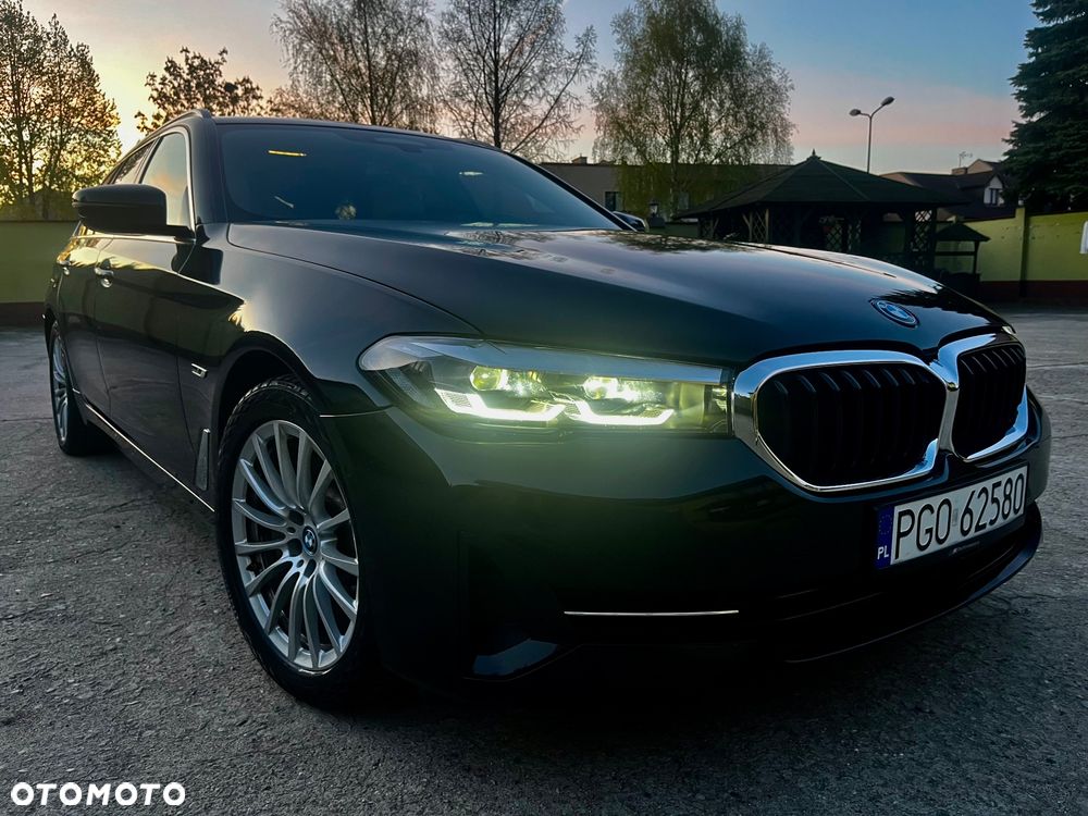 BMW Seria 5 ver-530e - 1