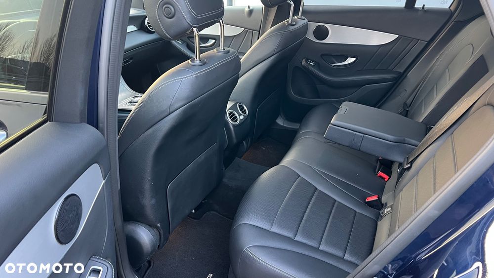 Mercedes-Benz GLC - 16