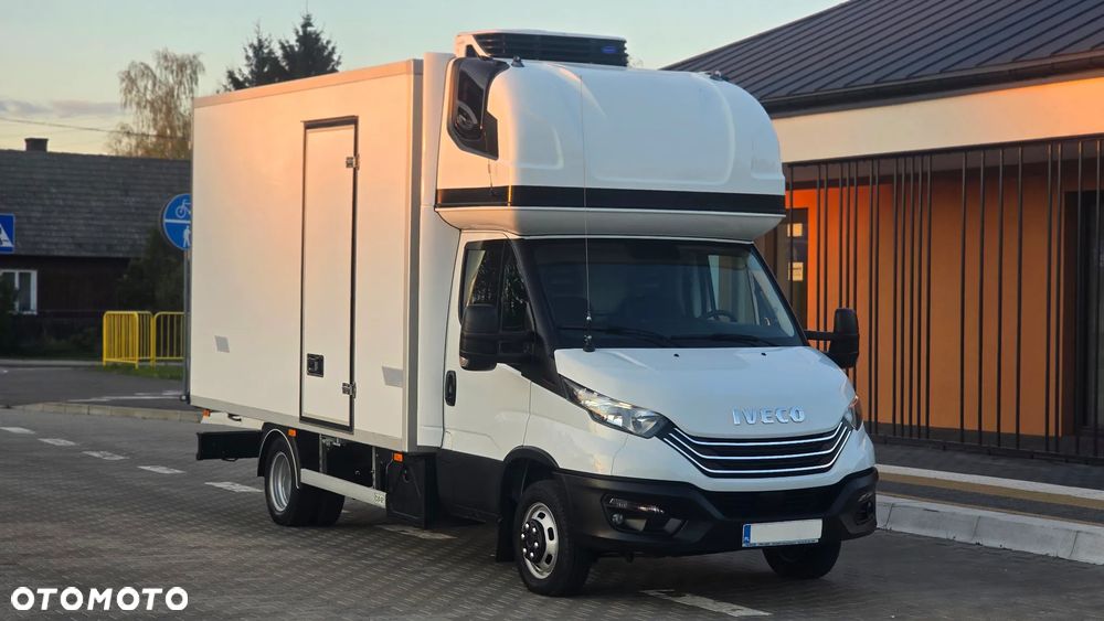Iveco ❗️❗️DAILY 3.0 180Km 50C18 JAK NOWY ❗️❗️NOWY MODEL / CHŁODNIA MROŹNIA -32 +32 / ZASILANIE 230V / PIERWSZY WŁASCICIEL  / TEMPOMAT AKTYWNY / BLIŹNIAKI / ZASILANIE 230V / GRUBA SCIANKA / ZABUDOWA DPR / AGREGAT CARRIER XARIOS 350 / WERSJA WZMOCNIONA / FULL OPCJA / SERWIS ASO / SALON POLSKA / 35C15 50C15 35C18❗❗ JAK Z SALONU - NOWY -❗❗ - 36