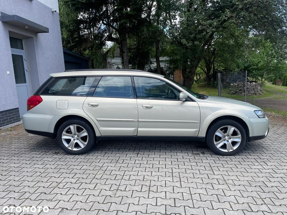 Subaru Outback - 30