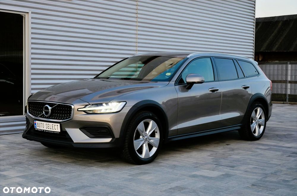 Volvo V60 Cross Country D4 AWD Geartronic Pro - 9