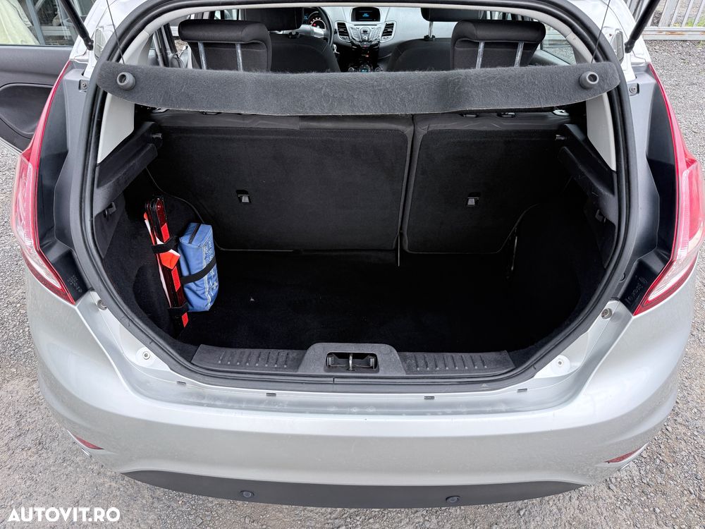 Ford Fiesta 1.6 TDCI DPF Titanium - 9