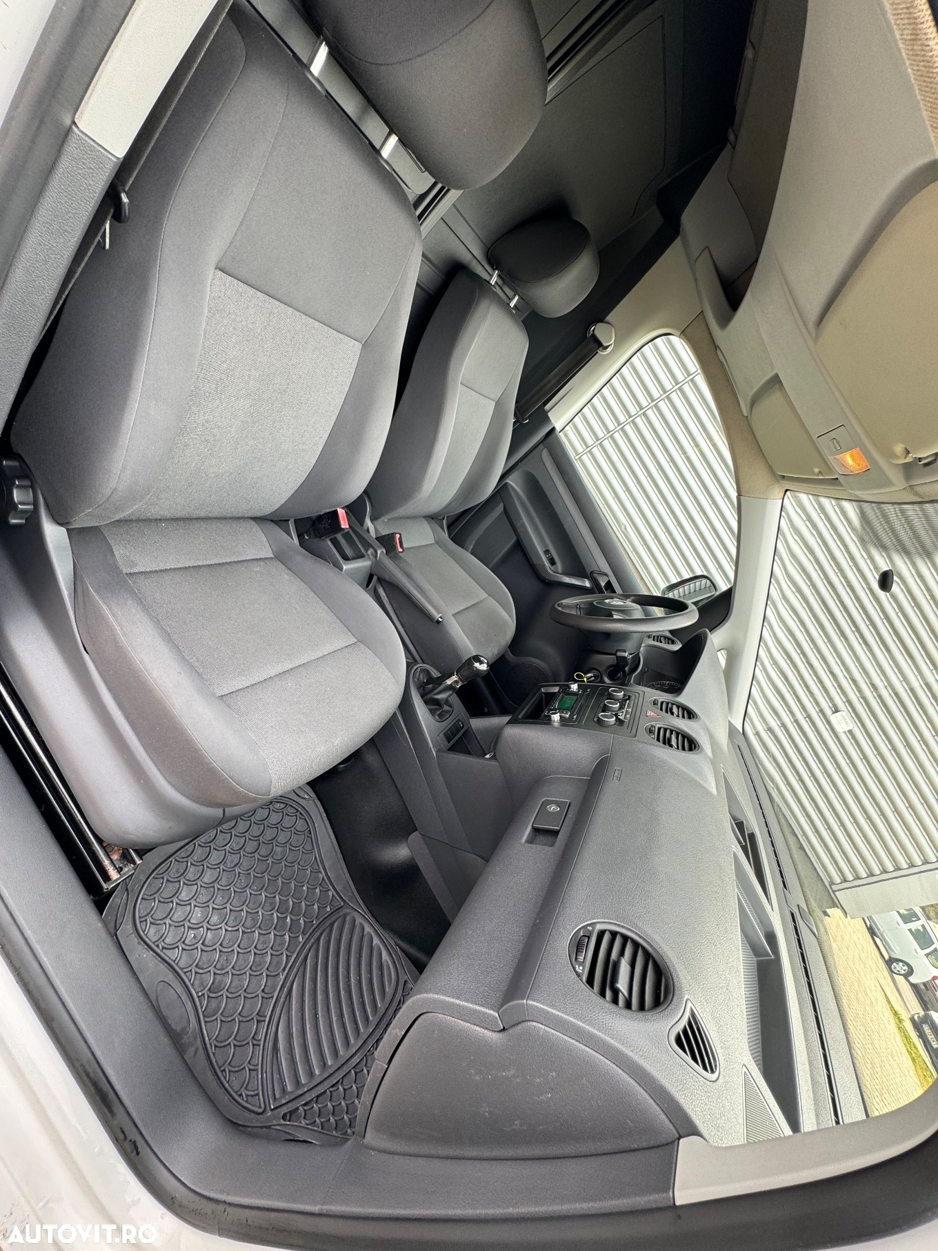 Volkswagen Caddy - 14