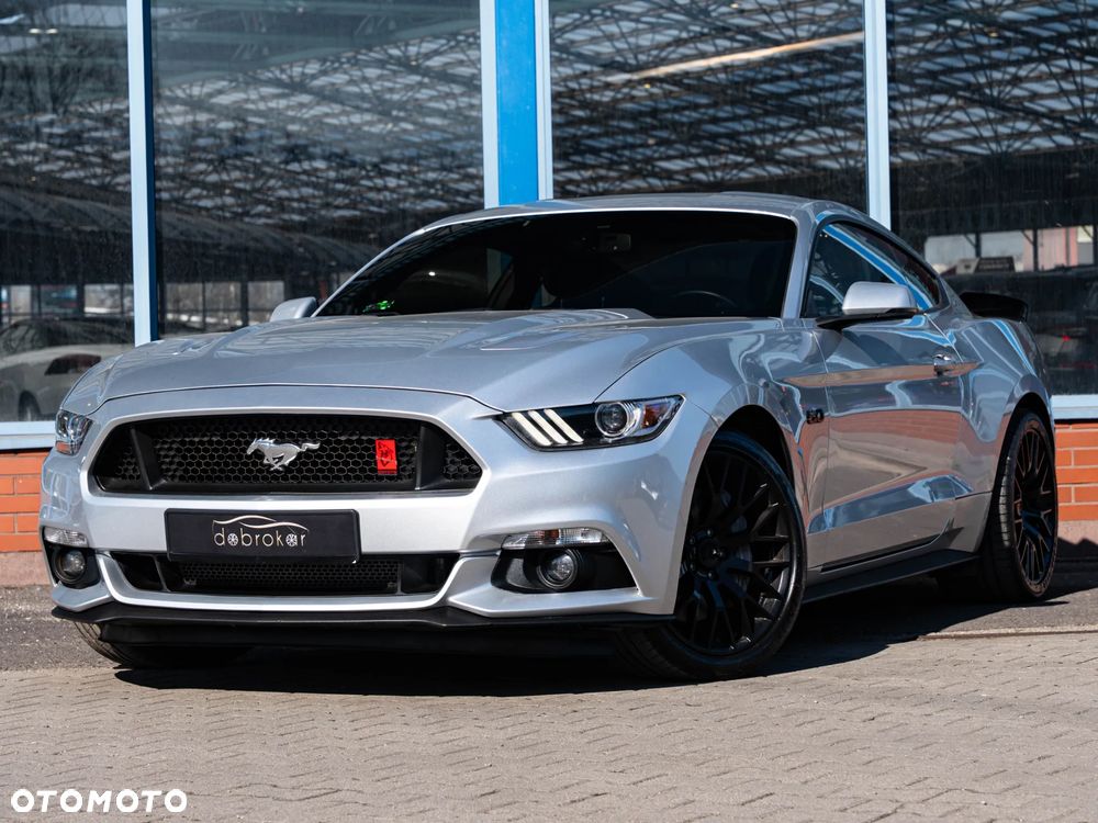 Ford Mustang - 1