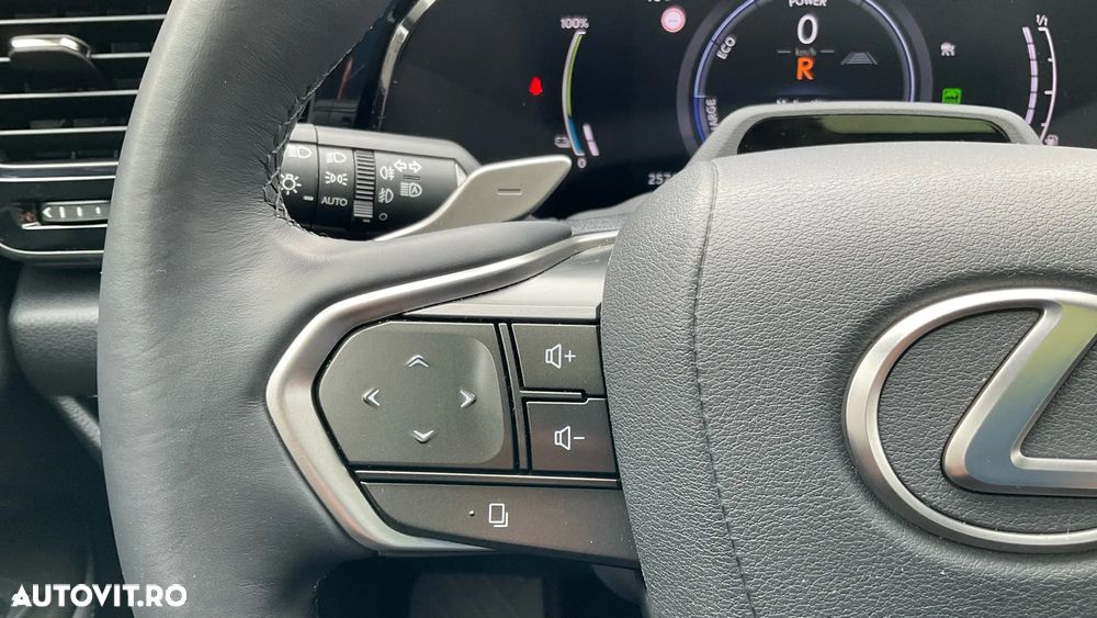 Lexus Seria NX 450h+ AWD CVT PHEV Luxury - 27