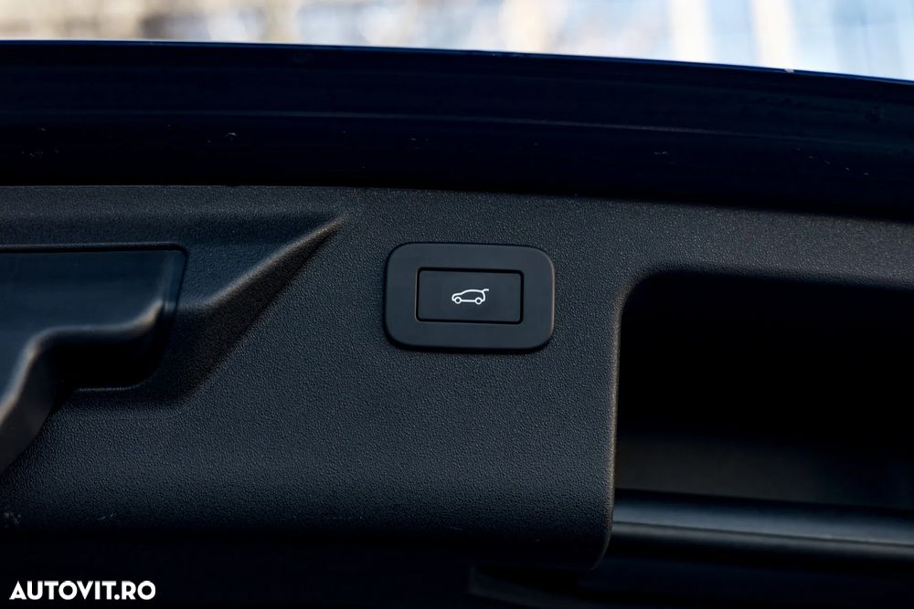 Land Rover Discovery Sport 2.0 D165 R-Dynamic MHEV SE - 13