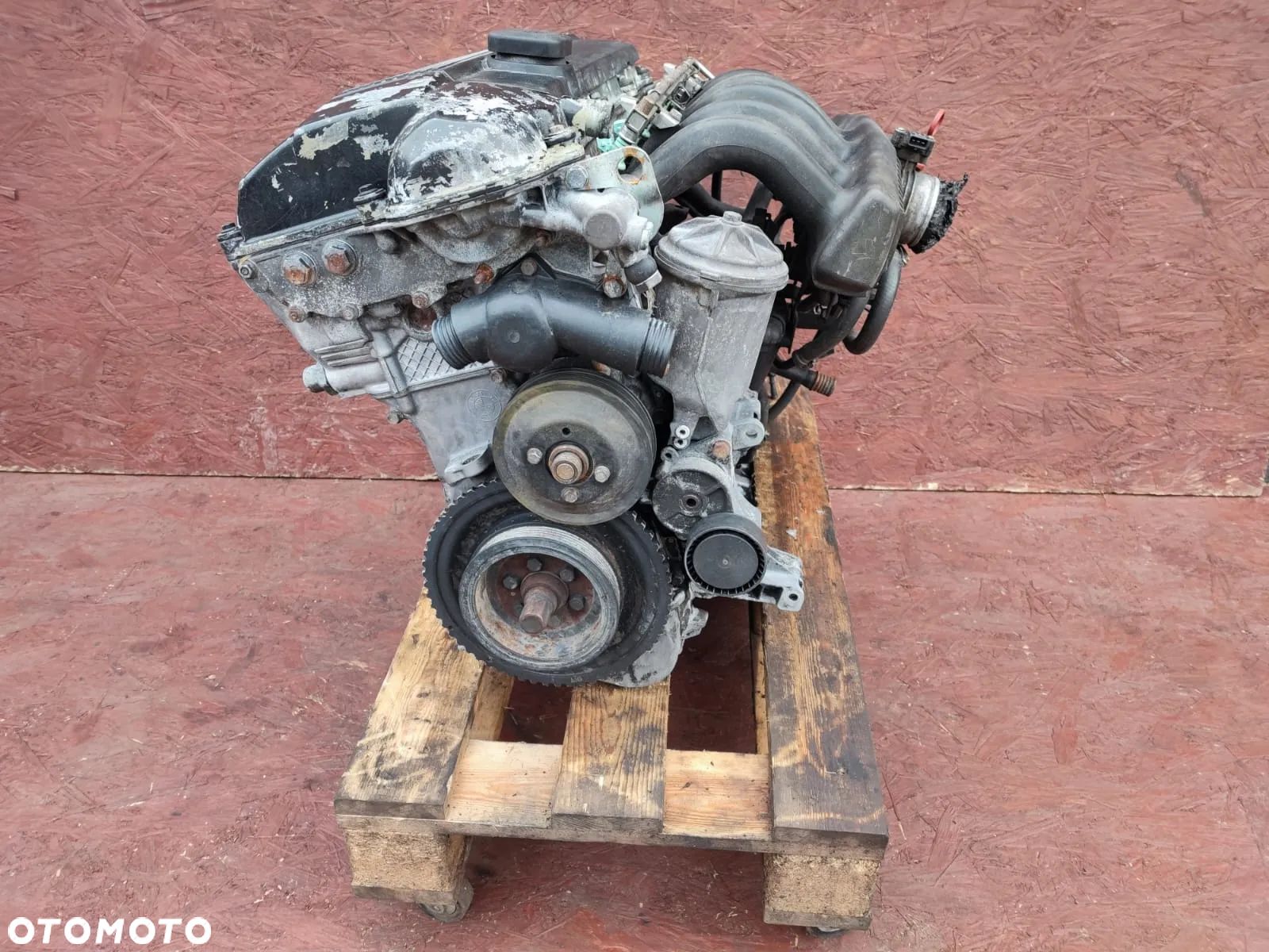 BMW E36 / E39 ORYGINALNY KOMPLETNY SŁUPEK SILNIKA M52B20 150KM + CEWKI + ROZRUSZNIK + KOLEKTOR SSĄCY + ALUMINIOWA POKRYWA RARYTAS O NR: 7 786 177 OEM. W BARDZO DOBRYM STANIE TECHNICZNYM. - 1