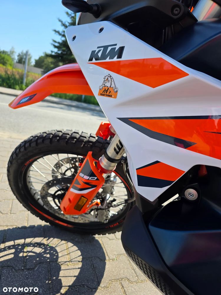KTM Adventure 890 - 8