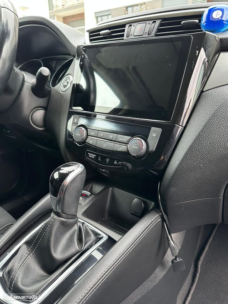 Nissan Qashqai 1.6 dCi Xtronic TEKNA+ - 10