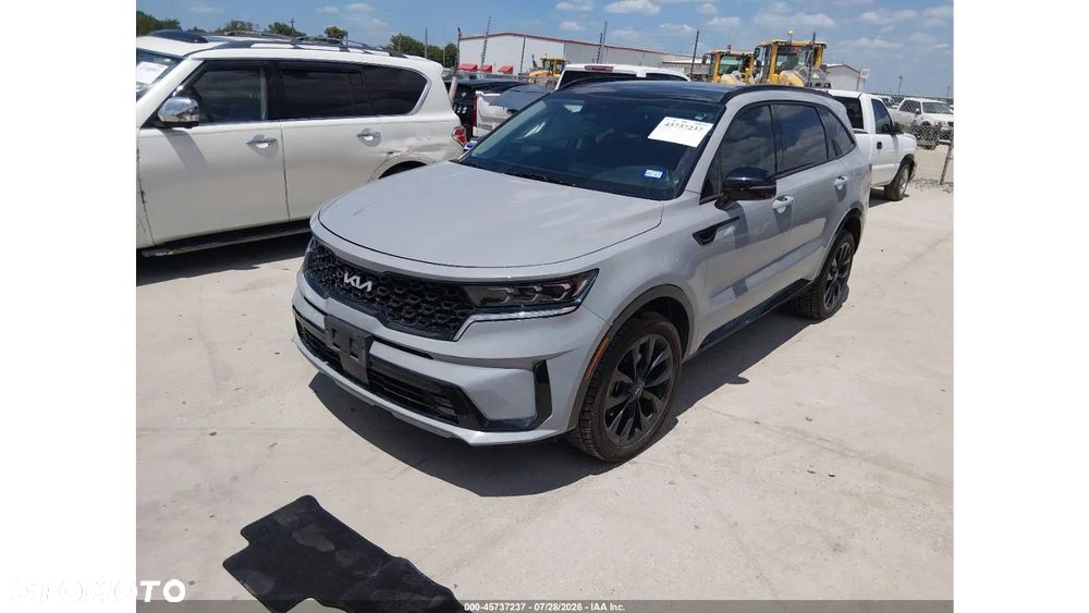 Kia Sorento - 2