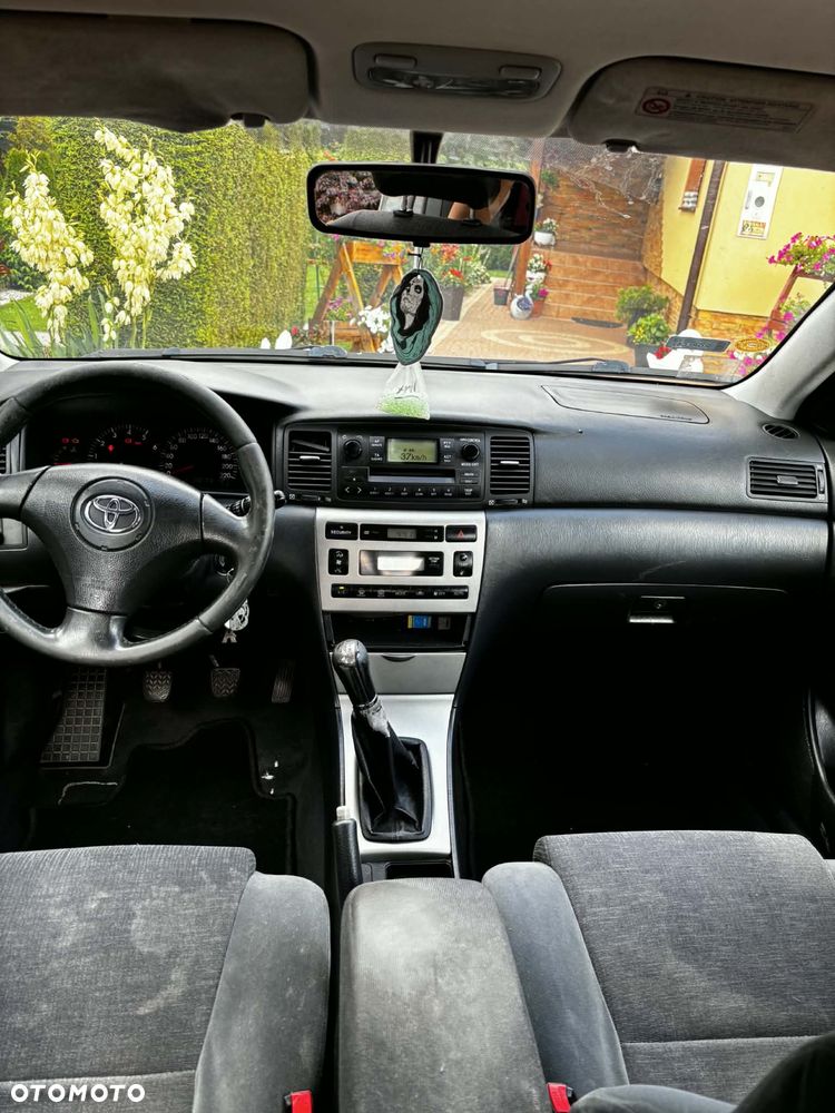 Toyota Corolla - 7