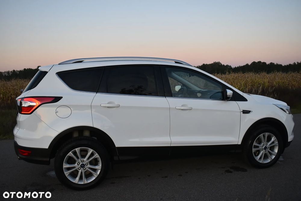 Ford Kuga 2.0 TDCi AWD Titanium - 11