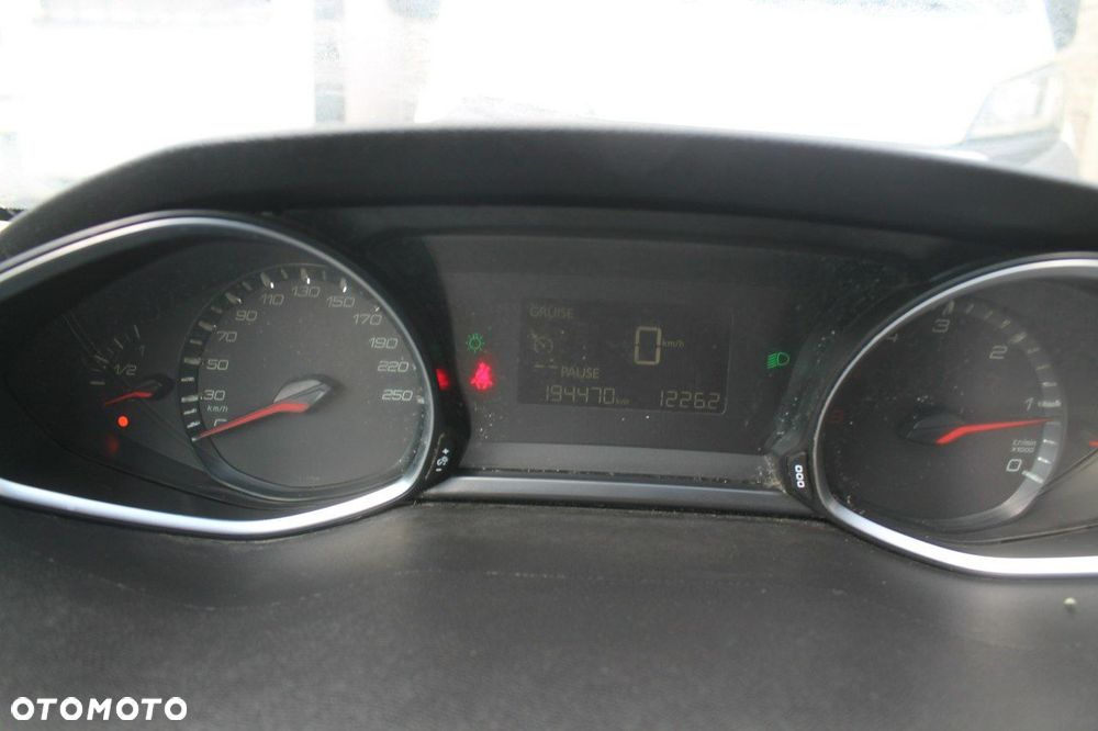 Peugeot 308 - 23