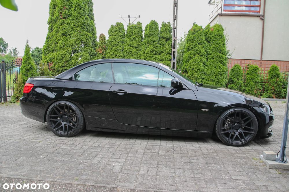 BMW Seria 3 320i - 9