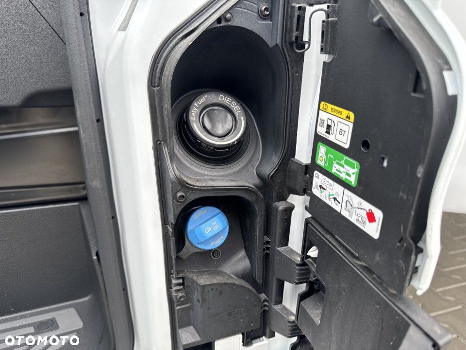 Ford Transit - 24