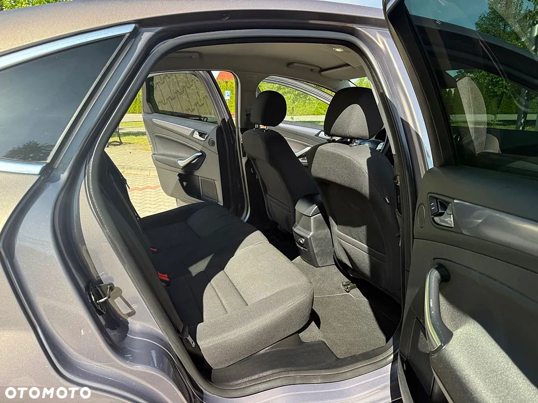 Ford Mondeo 1.6 T Platinium X Plus (Titanium) - 5
