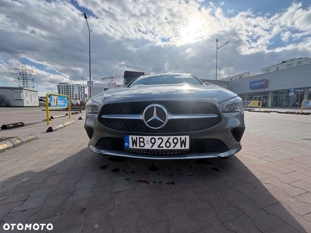 Mercedes-Benz CLA 180 Progressive 7G-DCT - 2