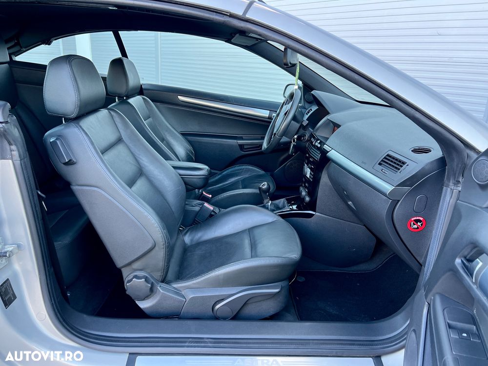 Opel Astra Twin Top 1.8 Endless Summer - 9