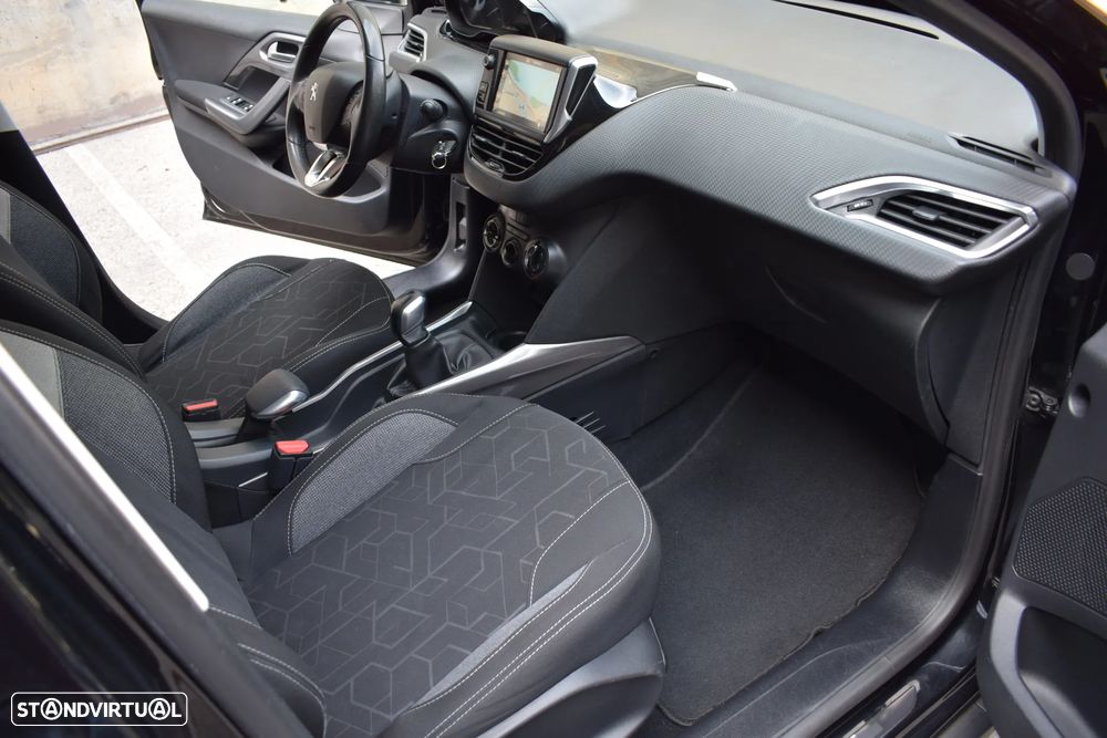 Peugeot 2008 1.6 BlueHDi Style - 22