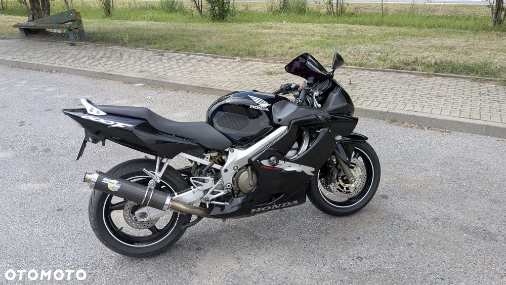 Honda CBR - 3