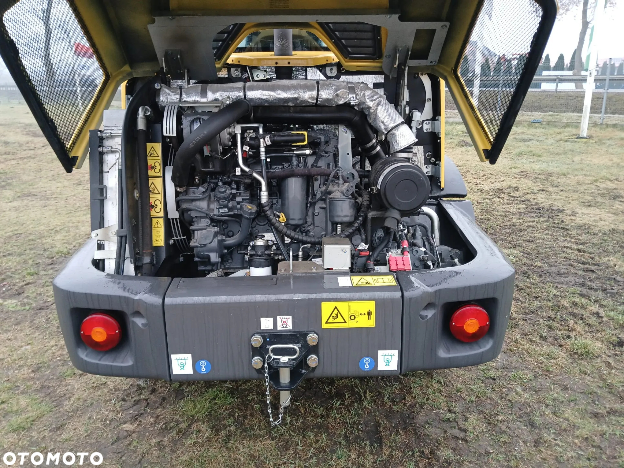 New Holland W50C - 4