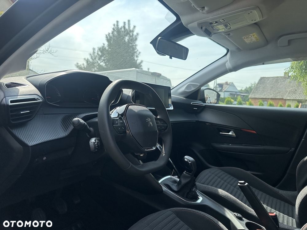 Peugeot 208 - 7