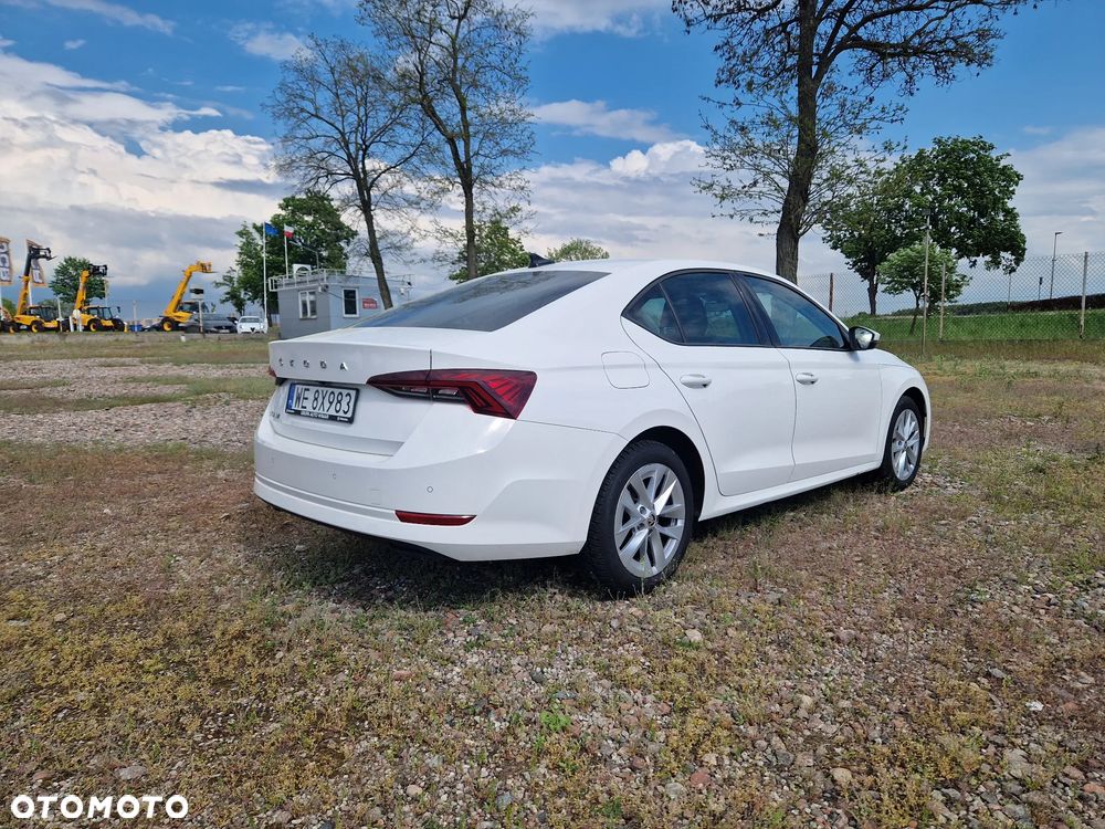 Skoda Octavia 2.0 TDI Ambition DSG - 5