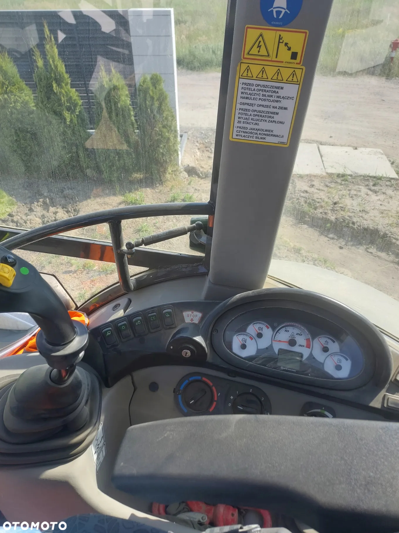 New Holland B110 - 8