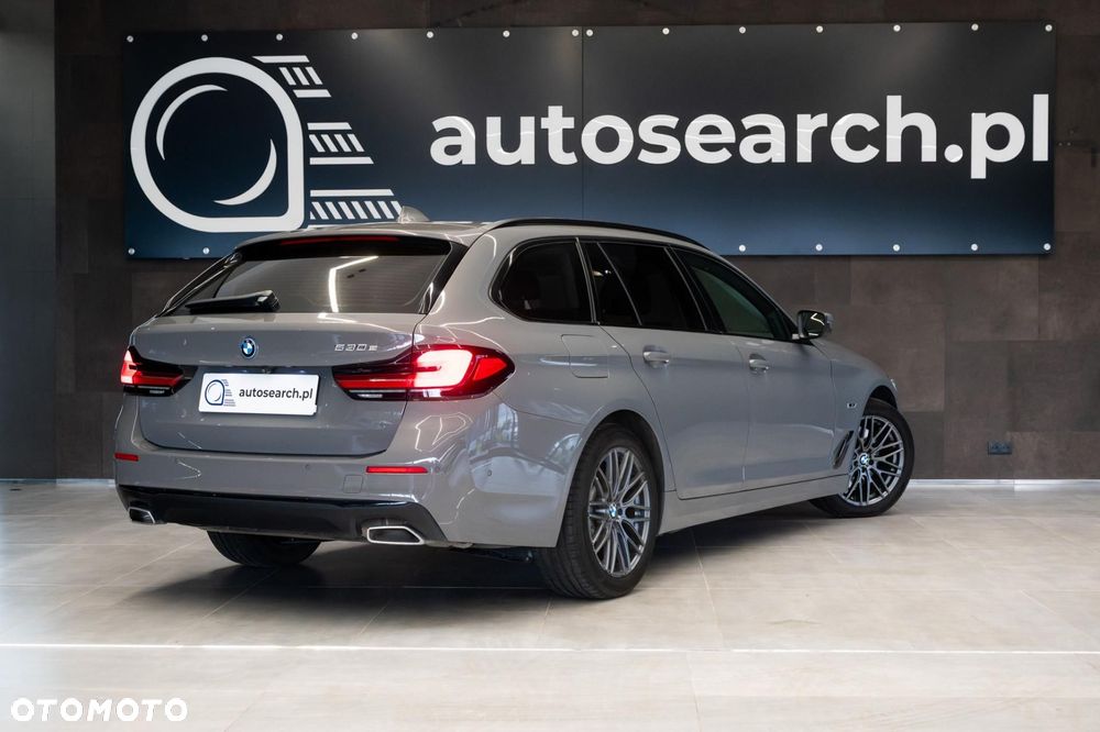 BMW Seria 5 530e xDrive - 7