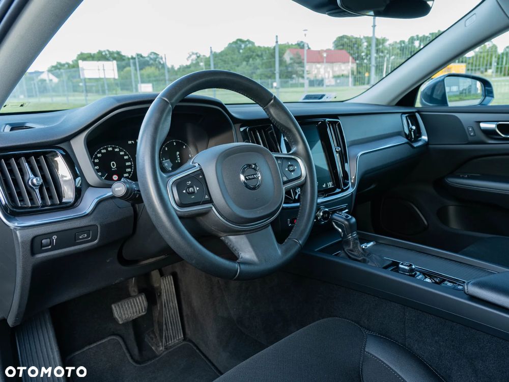 Volvo V60 D4 Momentum Pro - 16