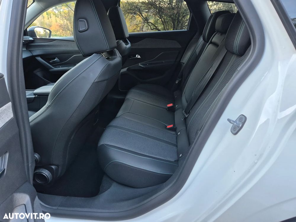 Peugeot 308 SW BlueHDi 130 EAT8 Allure Pack - 20