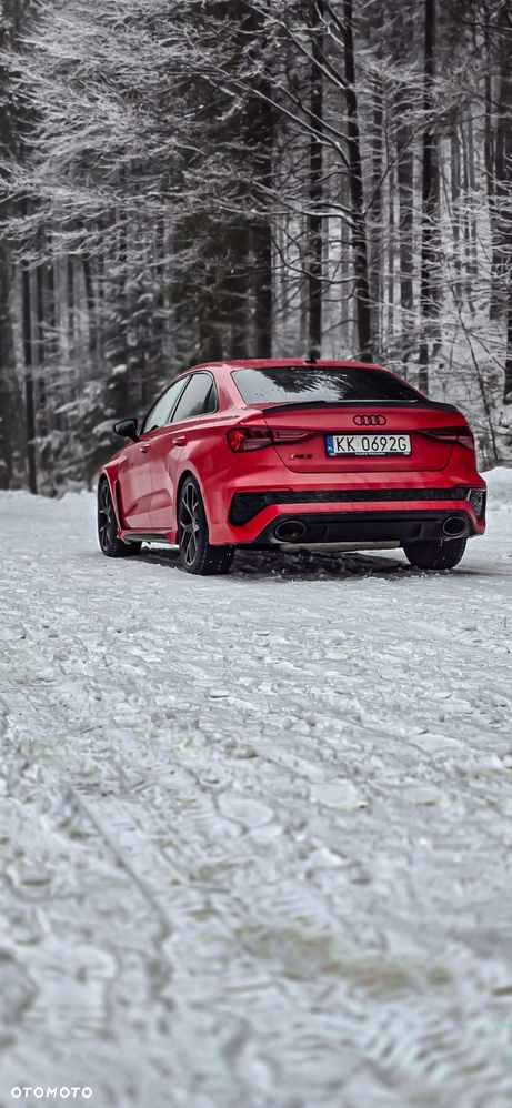 Audi RS3 Limousine - 1
