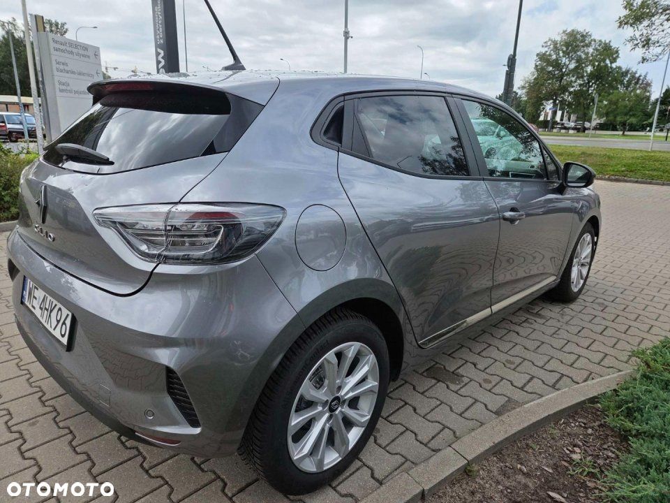 Renault Clio - 6